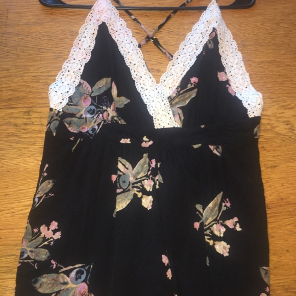 Floral Romper - Picture 2 of 3